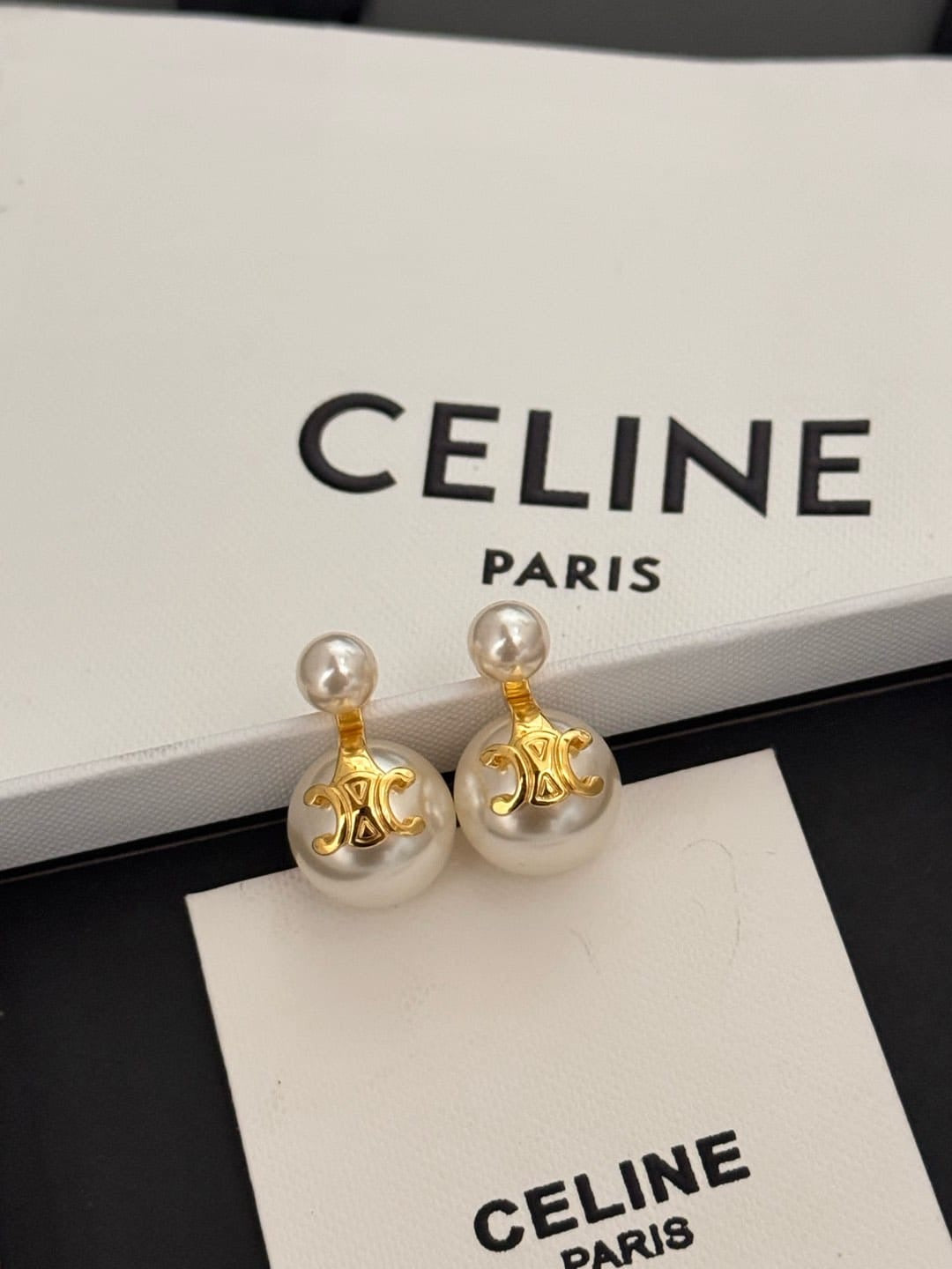 Ladies Celine earrings with pearl earrings (preorder)