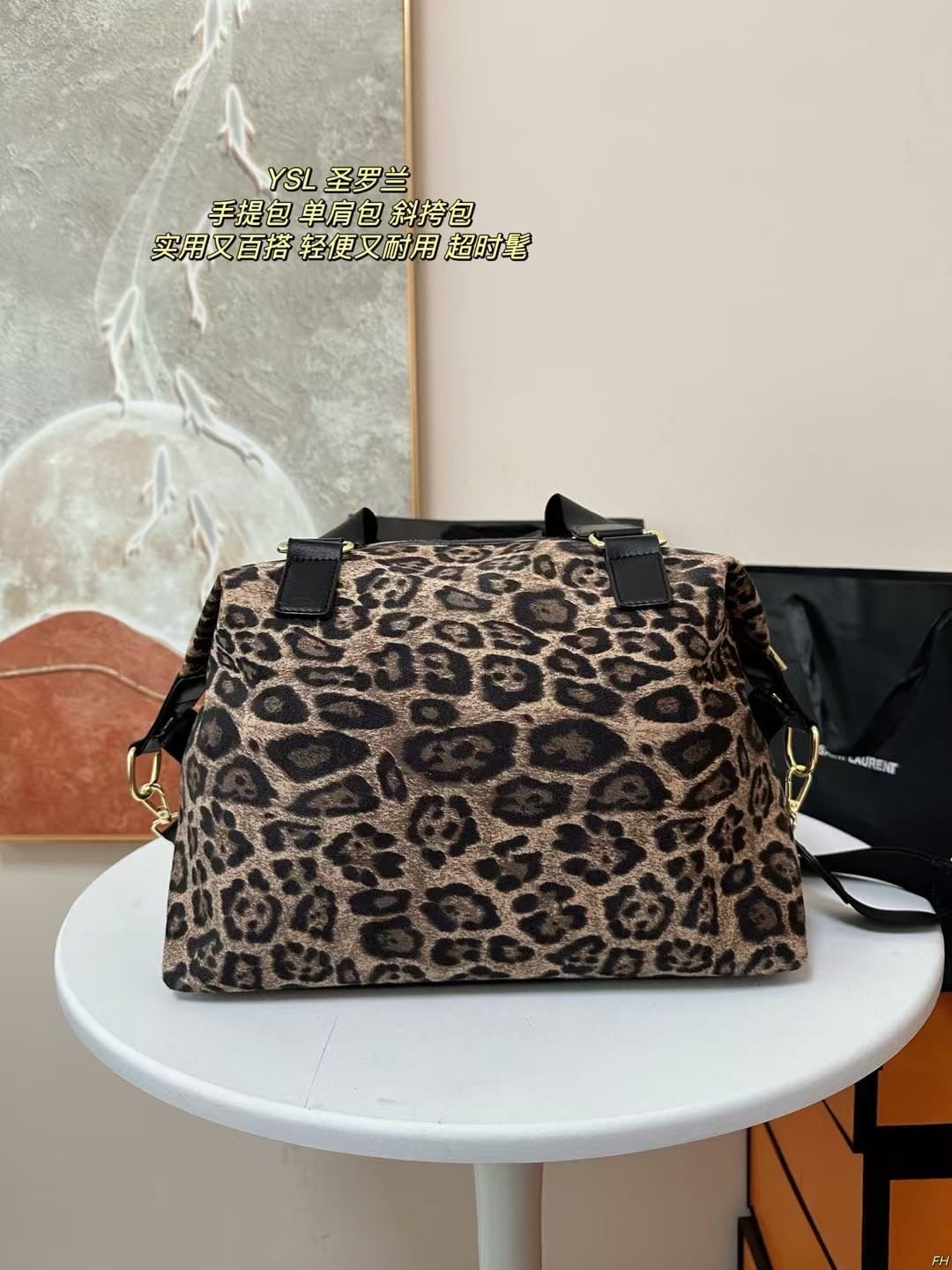 Women’s inspired YSL
34x31cm (preorder only)