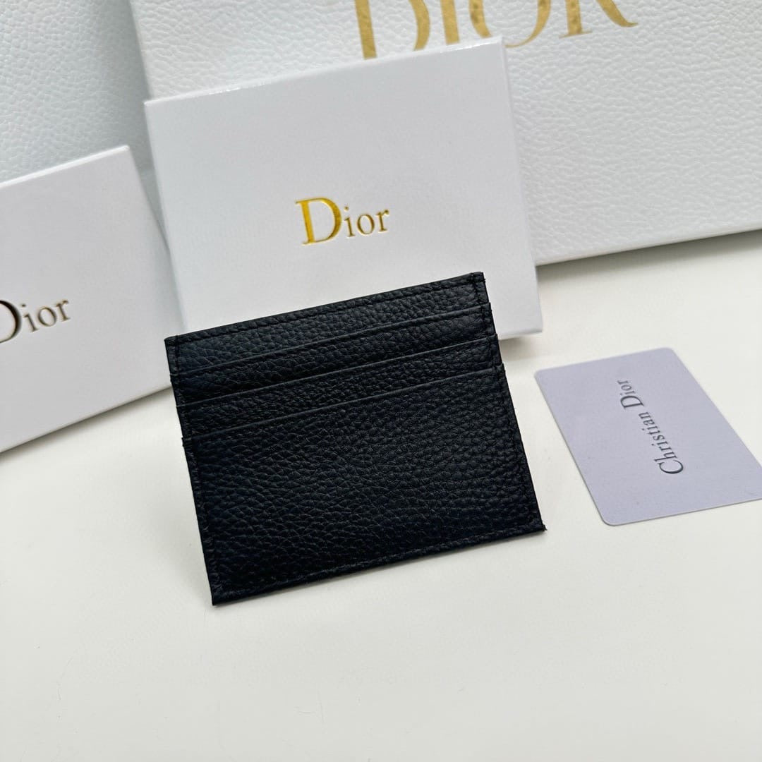 Unisex uk Dior card holder
10x7cm (pre order only )